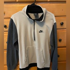 Men’s Nike pullover